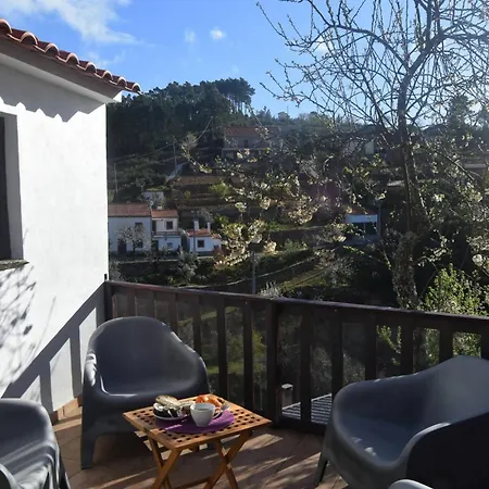 House Of Schist In The Center Of Portugal *
