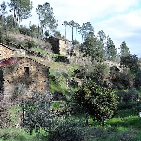House Of Schist In The Center Of Portugal 펜션 *